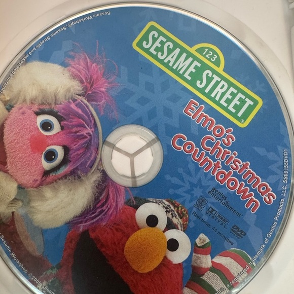 Sesame Street DVDs Follow That Bird Elmo’s Countdown To Christmas &Happy Holiday - Picture 3 of 11